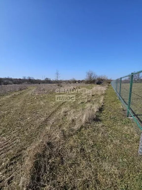 Участок в Крым, Ленинский район, Останинское с/пос, с. Песочное ул. ... - Фото 2