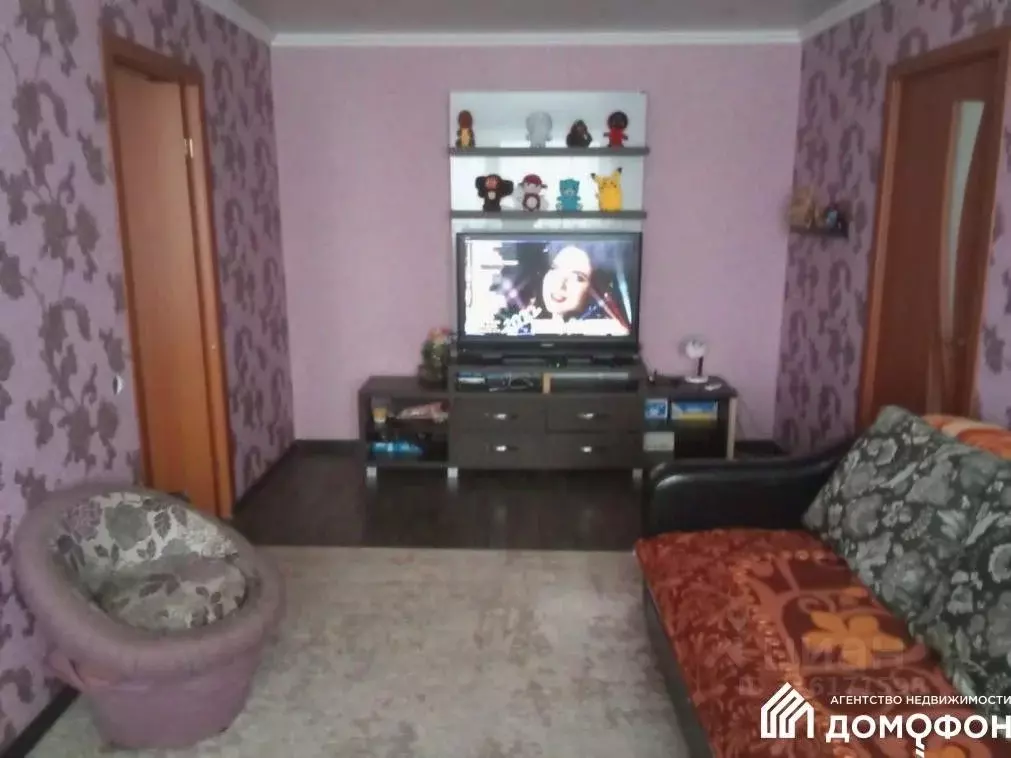 3-к кв. Омская область, Омский район, с. Лузино Комсомольская ул., 16 ... - Фото 1