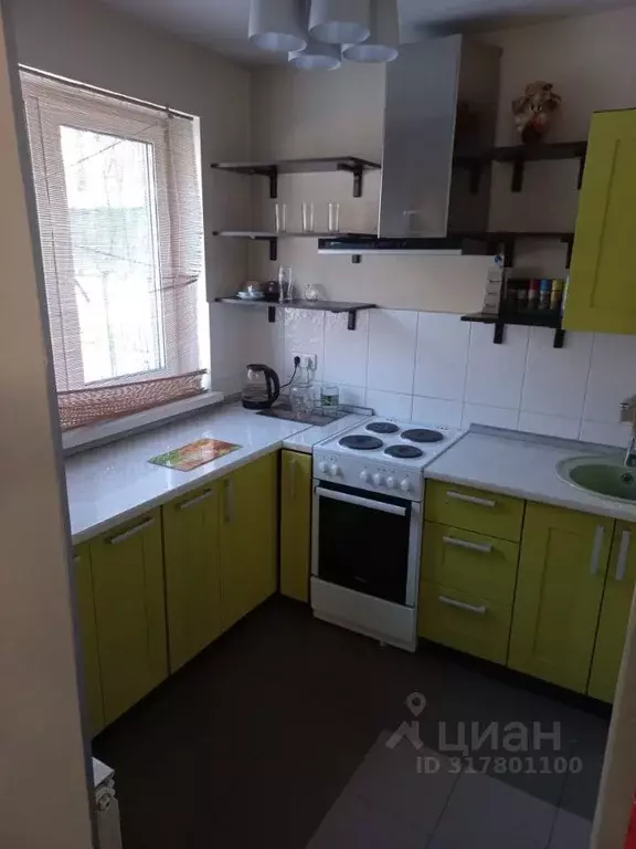 2-к кв. Иркутская область, Иркутск Карпинская ул., 21А (45.0 м) - Фото 0