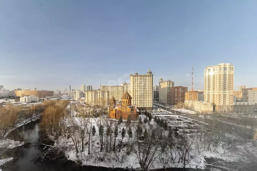 Помещение свободного назначения в Свердловская область, Екатеринбург ... - Фото 1