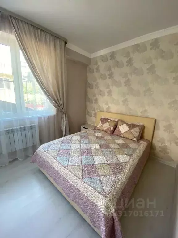 1-к кв. Краснодарский край, Сочи пер. Революции, 4А (42.0 м) - Фото 0