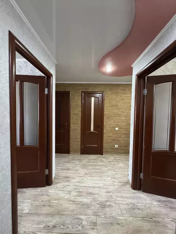 3-к кв. Курская область, Курск ул. Овечкина, 10 (65.0 м) - Фото 1