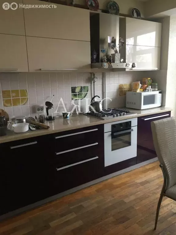 2-комнатная квартира: Ишимбай, улица Космонавтов, 6 (51.4 м) - Фото 1