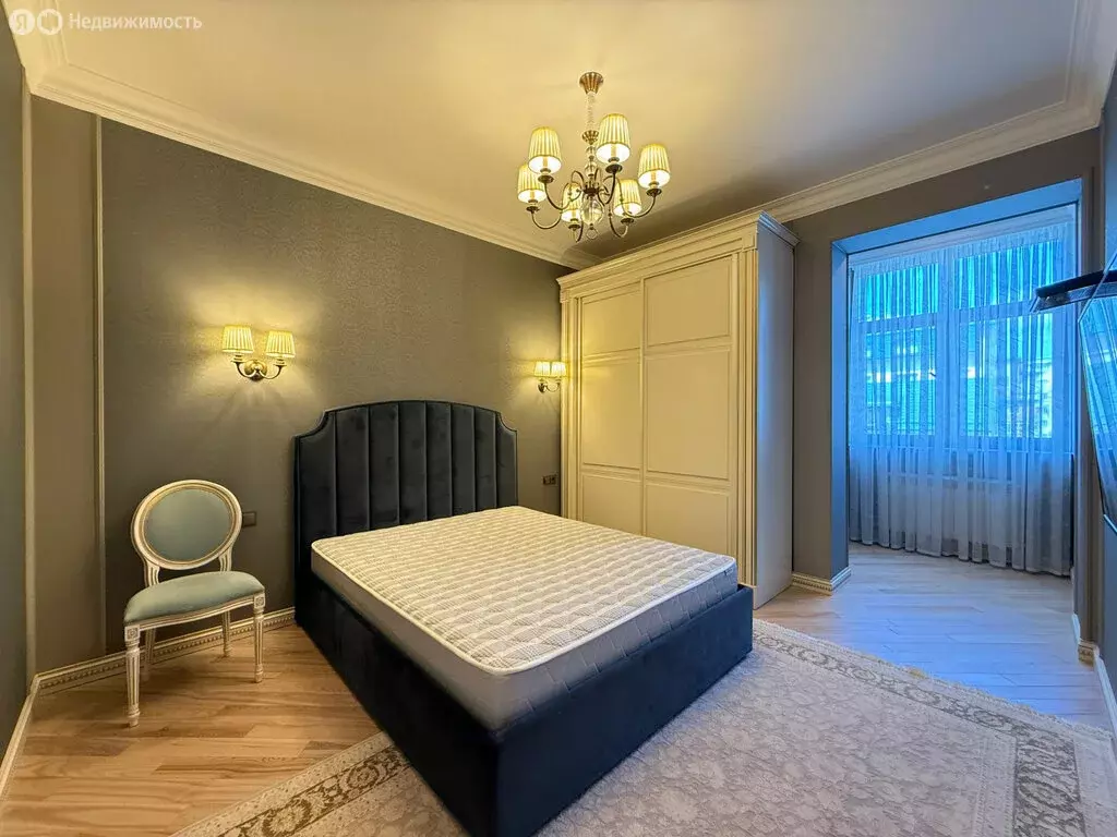 3-комнатная квартира: Нальчик, улица Тарчокова, 19 (120 м) - Фото 1