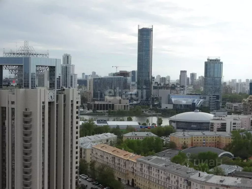 1-к кв. Свердловская область, Екатеринбург ул. Свердлова, 32 (37.35 м) - Фото 1