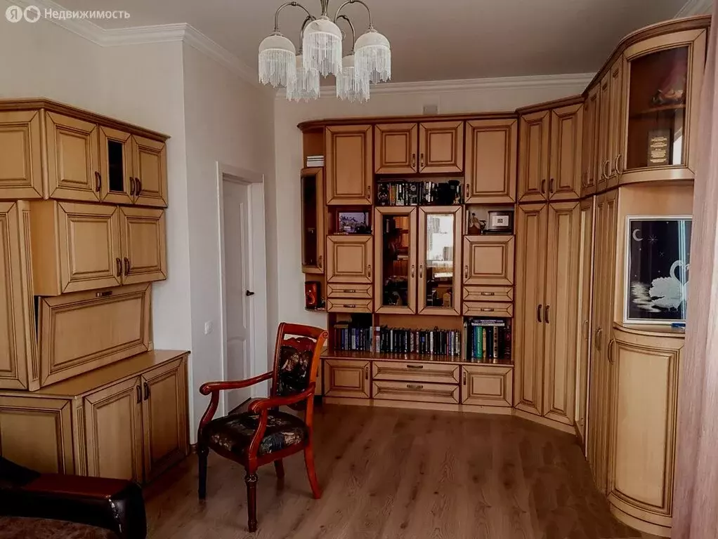Дом в деревня Агалатово, Лесная улица, 3Б (350 м) - Фото 1
