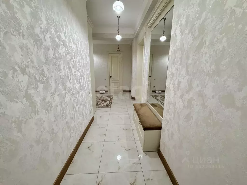 2-к кв. Дагестан, Махачкала Дагестанская ул., 49 (102.0 м) - Фото 1