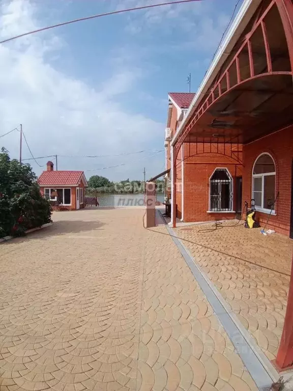 Дом в Краснодарский край, Тимашевский район, Днепровское с/пос, ... - Фото 1