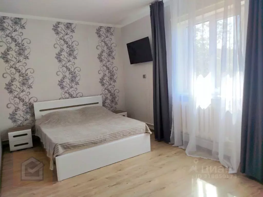 Дом в Крым, Сакский район, с. Суворовское ул. Виноградная, 24 (112 м) - Фото 2