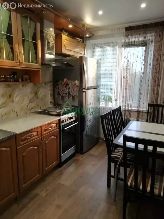 3-комнатная квартира: Тобольск, 6-й микрорайон, 17 (60.8 м) - Фото 1