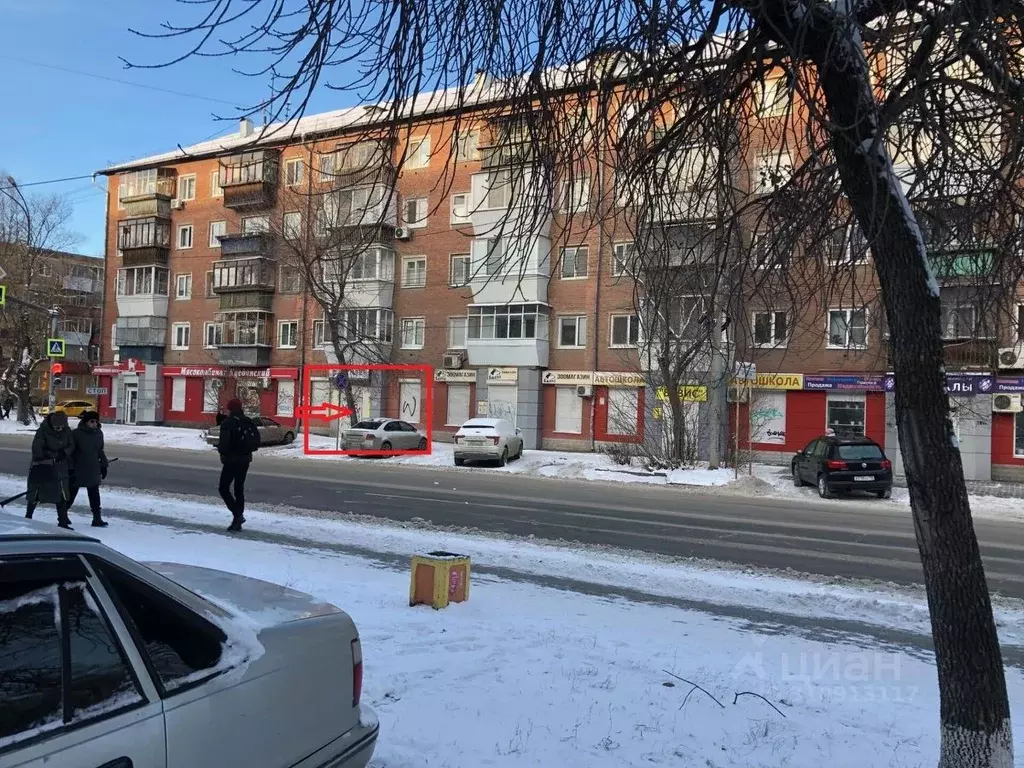 Торговая площадь в Свердловская область, Екатеринбург ул. Ильича, 65 ... - Фото 0