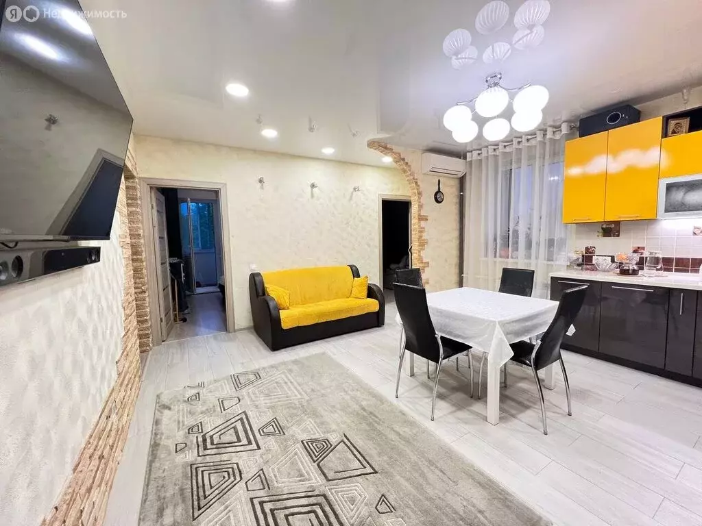 3-комнатная квартира: Владимир, улица Труда, 6 (78.7 м) - Фото 0
