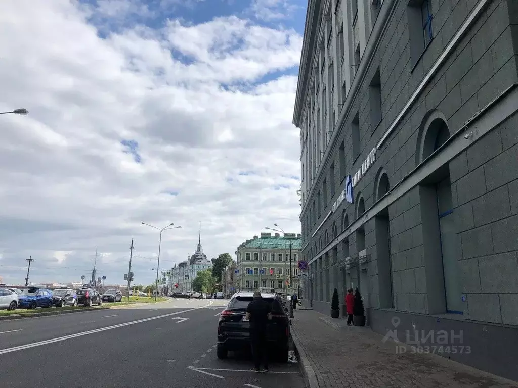 Офис в Санкт-Петербург Петроградская наб., 18 (593 м) - Фото 0