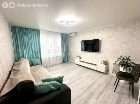 3-комнатная квартира: село Песчаные Ковали, Октябрьская улица, 3А ... - Фото 1