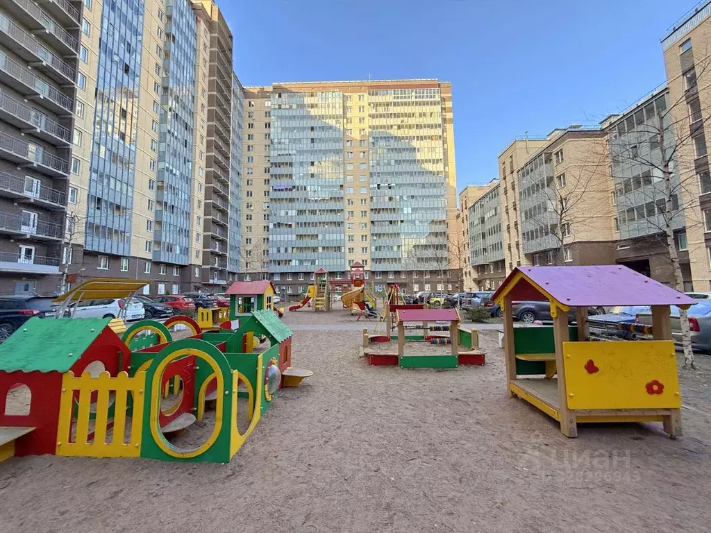 1-к кв. Ленинградская область, Кировск Набережная ул., 19 (30.0 м) - Фото 2