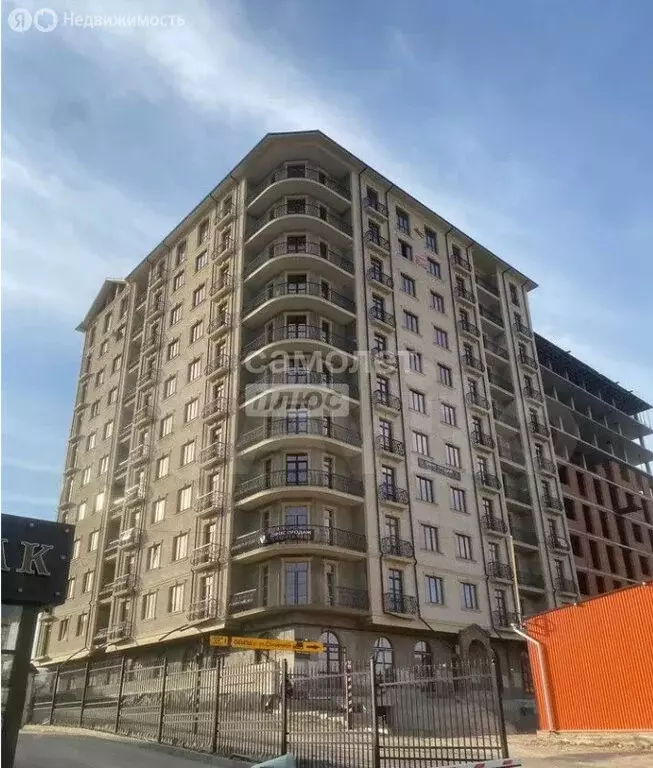 2-комнатная квартира: Нальчик, улица Атажукина, 155 (77 м) - Фото 0