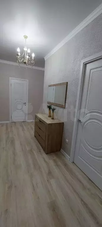 2-к. квартира, 76 м, 2/9 эт. - Фото 1