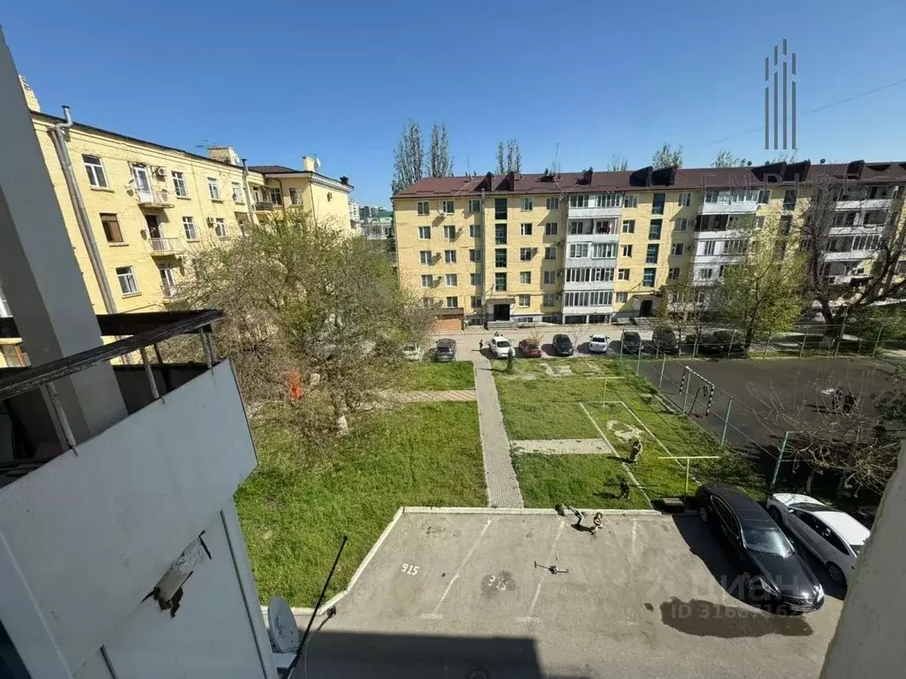 3-к кв. Чеченская республика, Грозный ул. Г.А. Угрюмова, 80 (56.3 м) - Фото 0