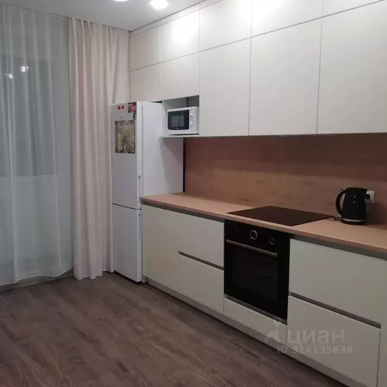 2-к кв. Ханты-Мансийский АО, Урай 1Г мкр, 2 (64.0 м) - Фото 0