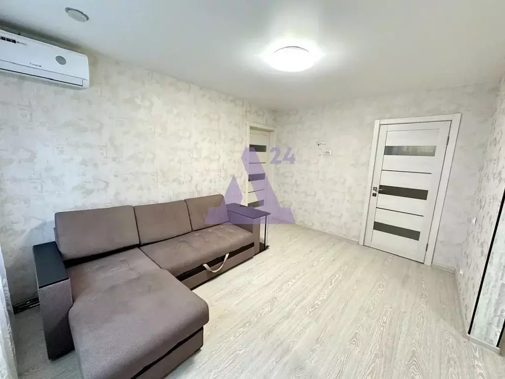 2-к кв. Алтайский край, Барнаул ул. Гущина, 150/2 (52.0 м) - Фото 1