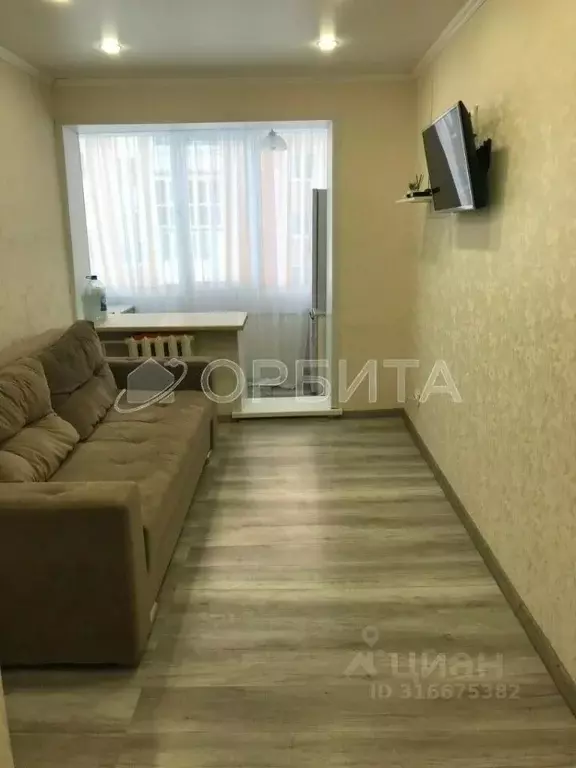 Студия Тюменская область, Тюмень Харьковская ул., 83 (13.0 м) - Фото 1