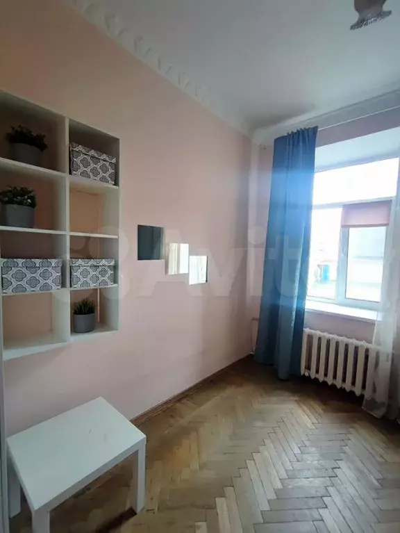 Комната 14 м в 5-к., 2/4 эт. - Фото 1