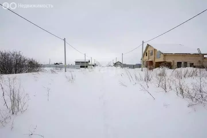 Участок в Тукаевский район, деревня Азьмушкино, микрорайон Подсолнухи, ... - Фото 0