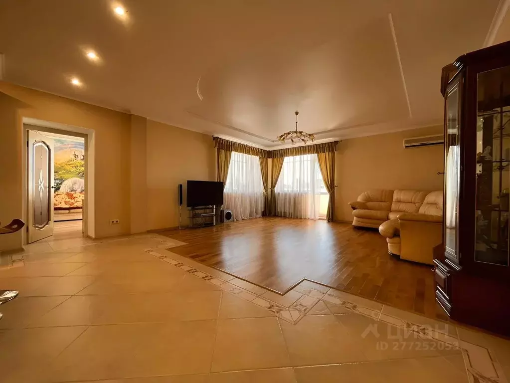 3-к кв. Хабаровский край, Хабаровск Уссурийский бул., 45 (115.0 м) - Фото 1