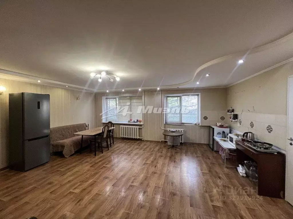 2-к кв. Крым, Симферополь ул. Беспалова, 31А (65.8 м) - Фото 0