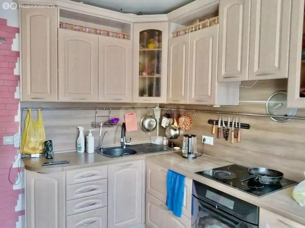 2-комнатная квартира: Абакан, улица Крылова, 96 (28 м) - Фото 1