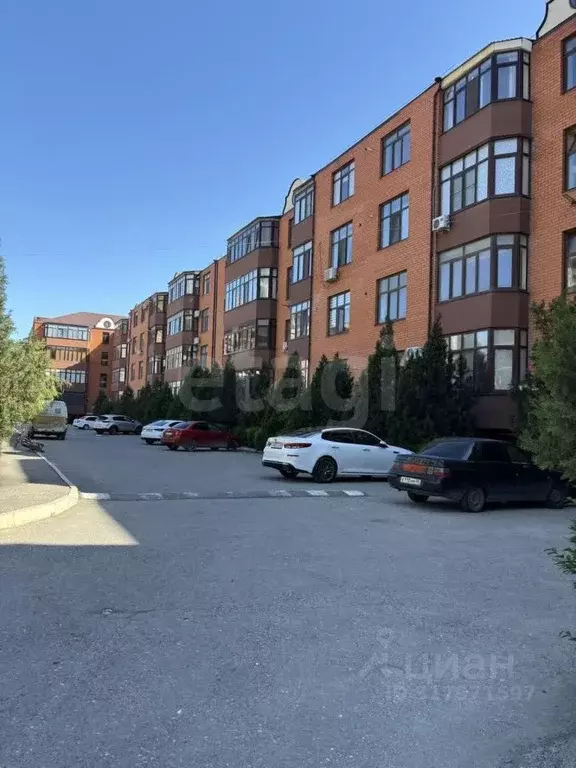 2-к кв. Дагестан, Каспийск просп. М. Омарова, 100 (83.0 м) - Фото 0