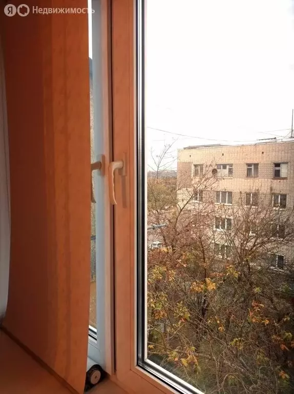 3-комнатная квартира: Фокино, улица Карла Маркса, 16 (60.2 м) - Фото 1