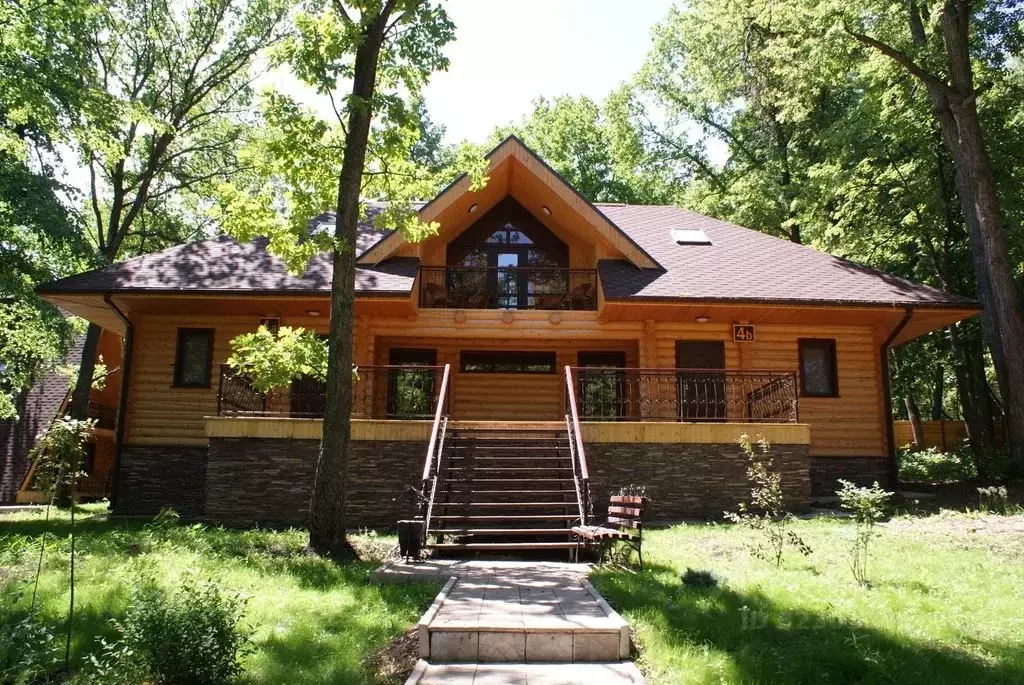 Дом в Башкортостан, Мелеузовский район, с. Нугуш  (220 м) - Фото 1