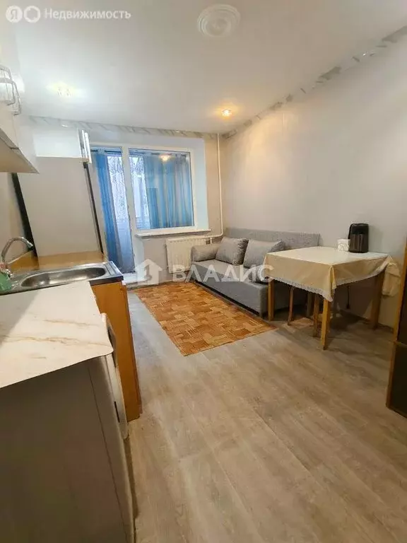 1к в 10-комнатной квартире (140 м) - Фото 1