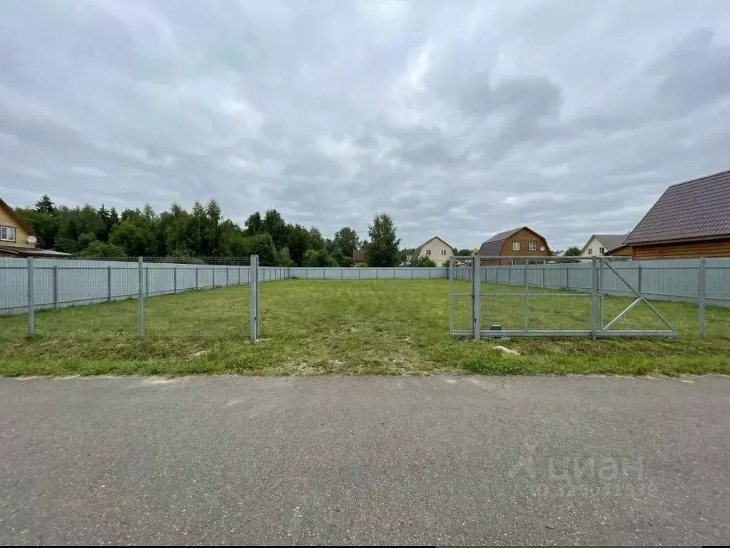 Участок в Московская область, Истра муниципальный округ, д. Хмолино ... - Фото 0