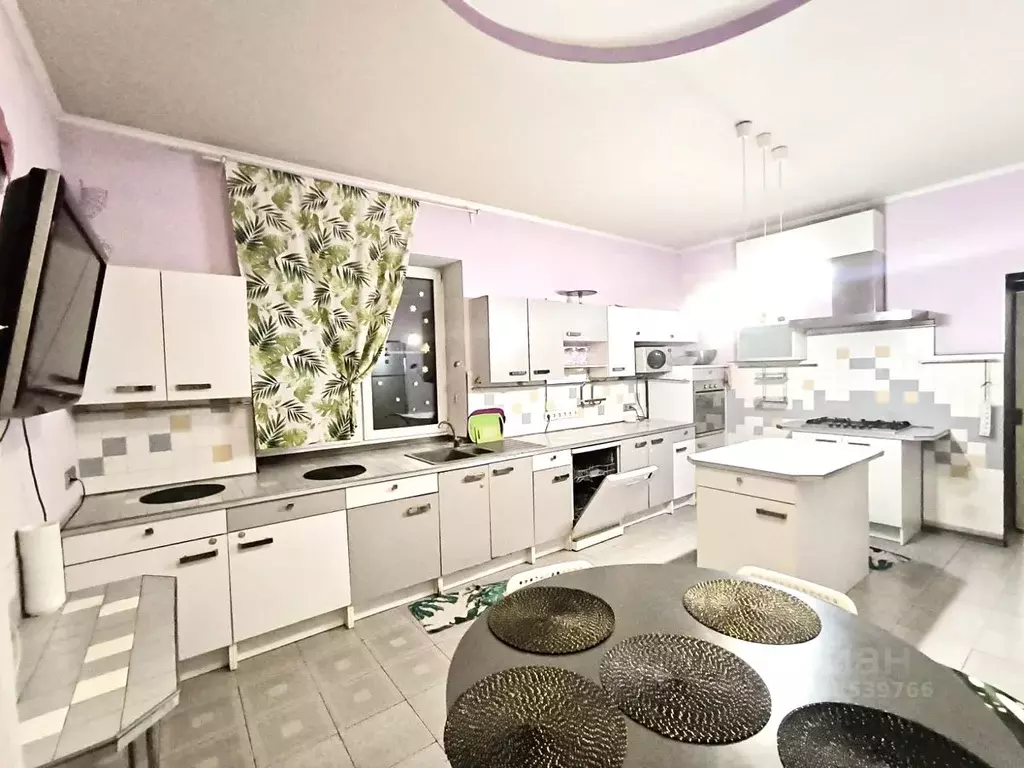 Дом в Московская область, Люберцы городской округ, Малаховка пгт ул. ... - Фото 1