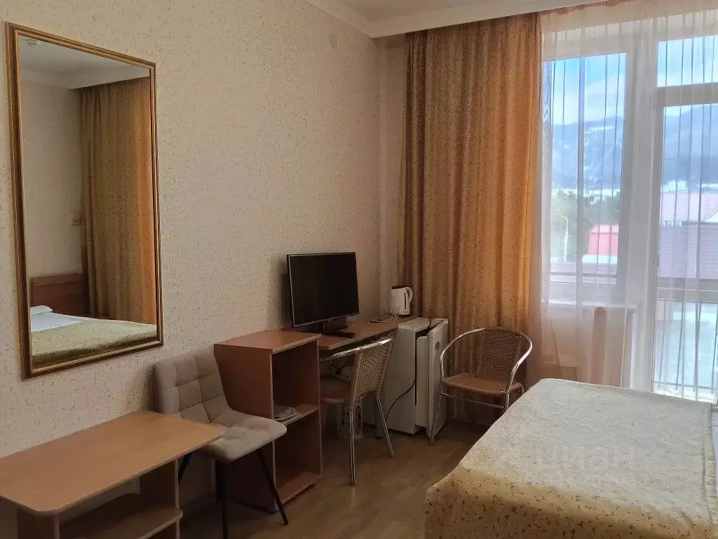 Комната Краснодарский край, Геленджик Советская ул., 19 - Фото 1