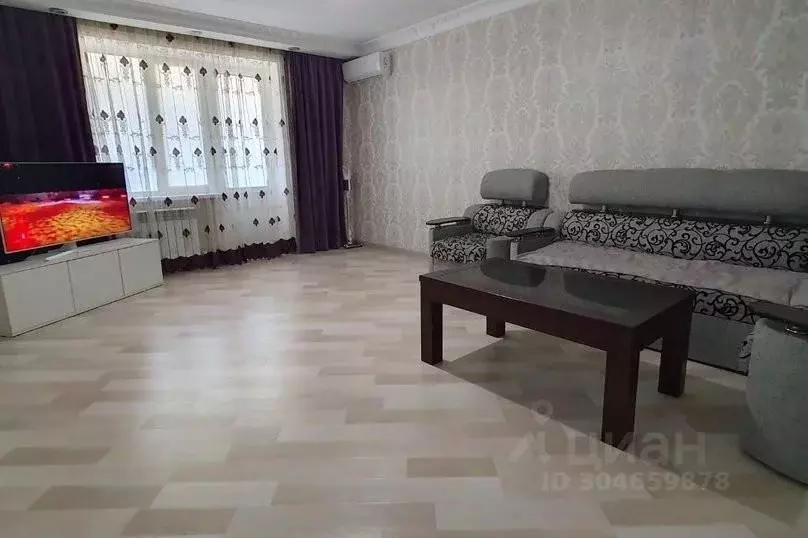 2-к кв. Дагестан, Каспийск ул. Каспийская, 4Е (70.0 м) - Фото 1