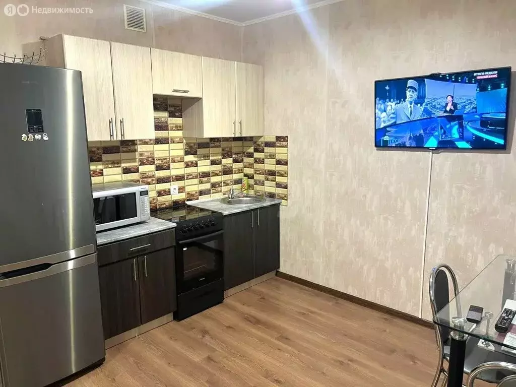 Квартира-студия: Челябинск, улица Университетская Набережная, 62 (29.7 ... - Фото 1