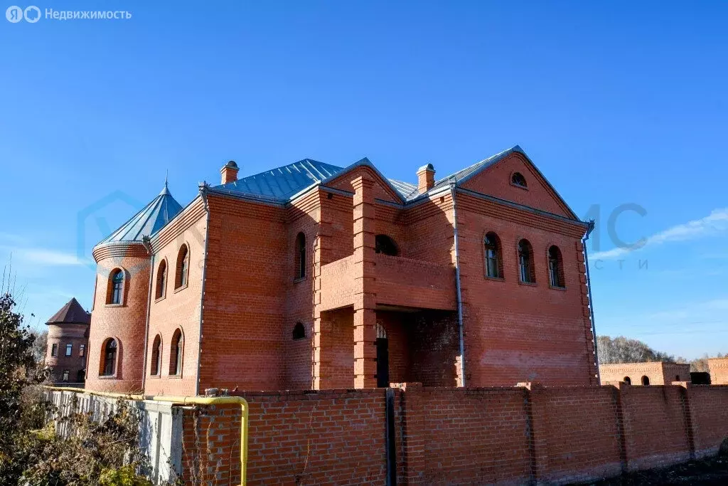 Дом в Омск, Верхнеднепровская улица, 77 (598 м) - Фото 1