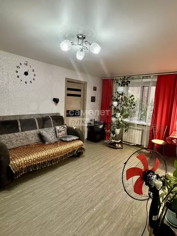 3-к. квартира, 55,3 м, 2/4 эт. - Фото 0