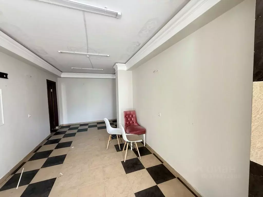 Офис в Дагестан, Каспийск ул. Хизроева, 37 (80 м) - Фото 1