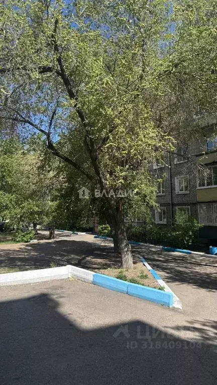 2-к кв. Бурятия, Улан-Удэ Восточный мкр, ул. Чкалова, 12 (50.0 м) - Фото 1