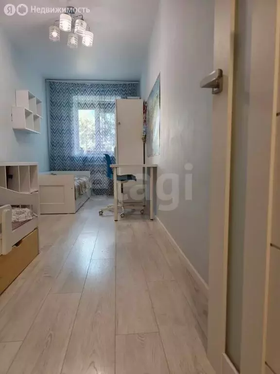 3-комнатная квартира: Астрахань, улица Сен-Симона, 10/12А (54.8 м) - Фото 1