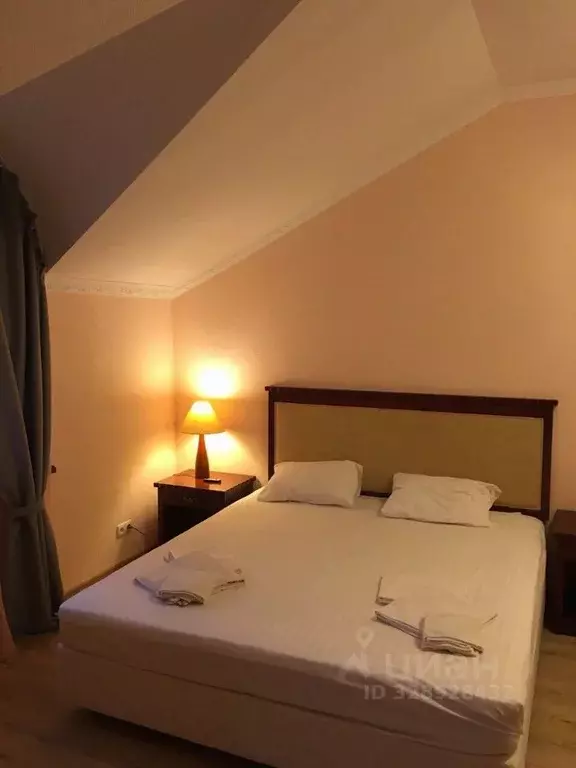 Дом в Крым, Черноморский район, Оленевское с/пос, с. Оленевка ул. ... - Фото 1