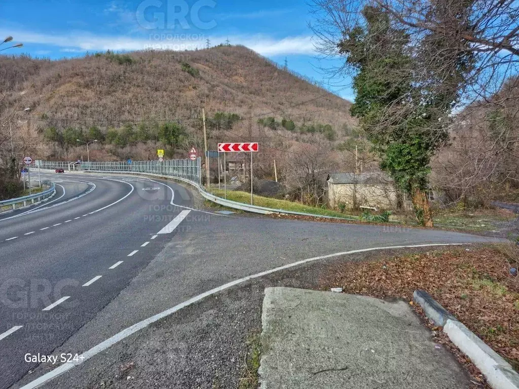 Участок в Краснодарский край, Сочи Совет-Квадже мкр, ул. Сибирская ... - Фото 2