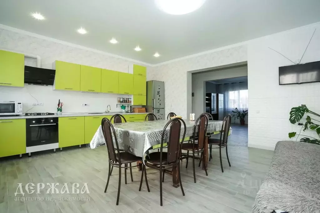 Дом в Белгородская область, Старый Оскол ул. Крутая, 46/15 (160 м) - Фото 1