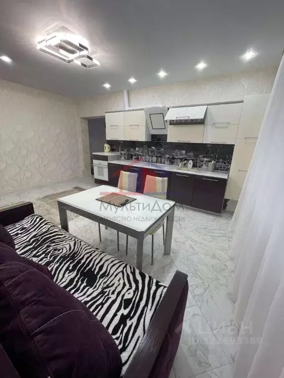 Дом в Белгородская область, Старый Оскол пер. 3-й Ливенский (150 м) - Фото 1