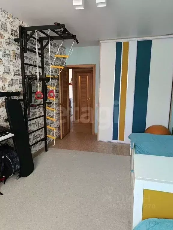 2-к кв. Курганская область, Курган Заозерный жилрайон, 4-й мкр, 17 ... - Фото 1