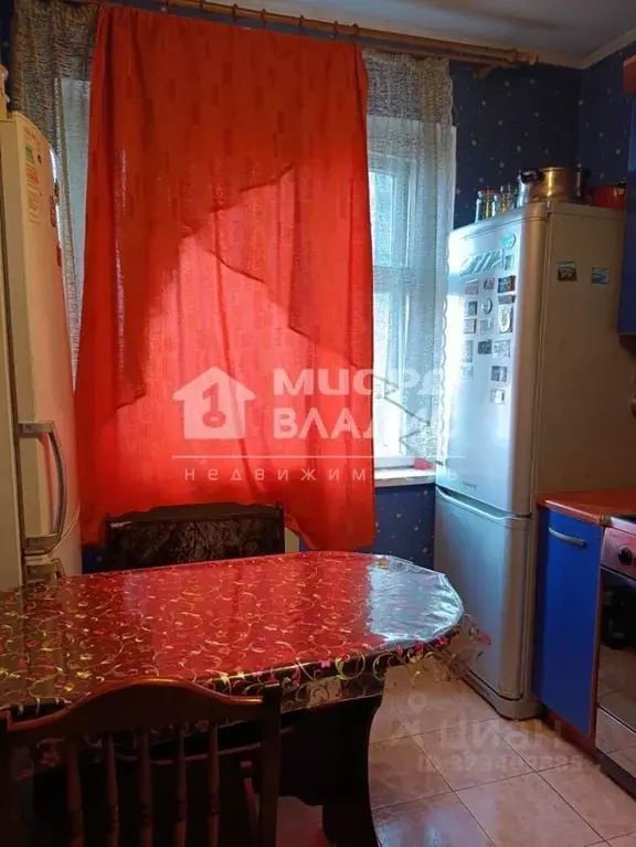 3-к кв. Омская область, Омск ул. Химиков, 12 (63.0 м) - Фото 2